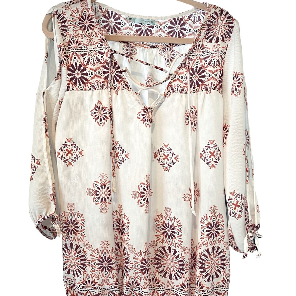 Maurice’s size L